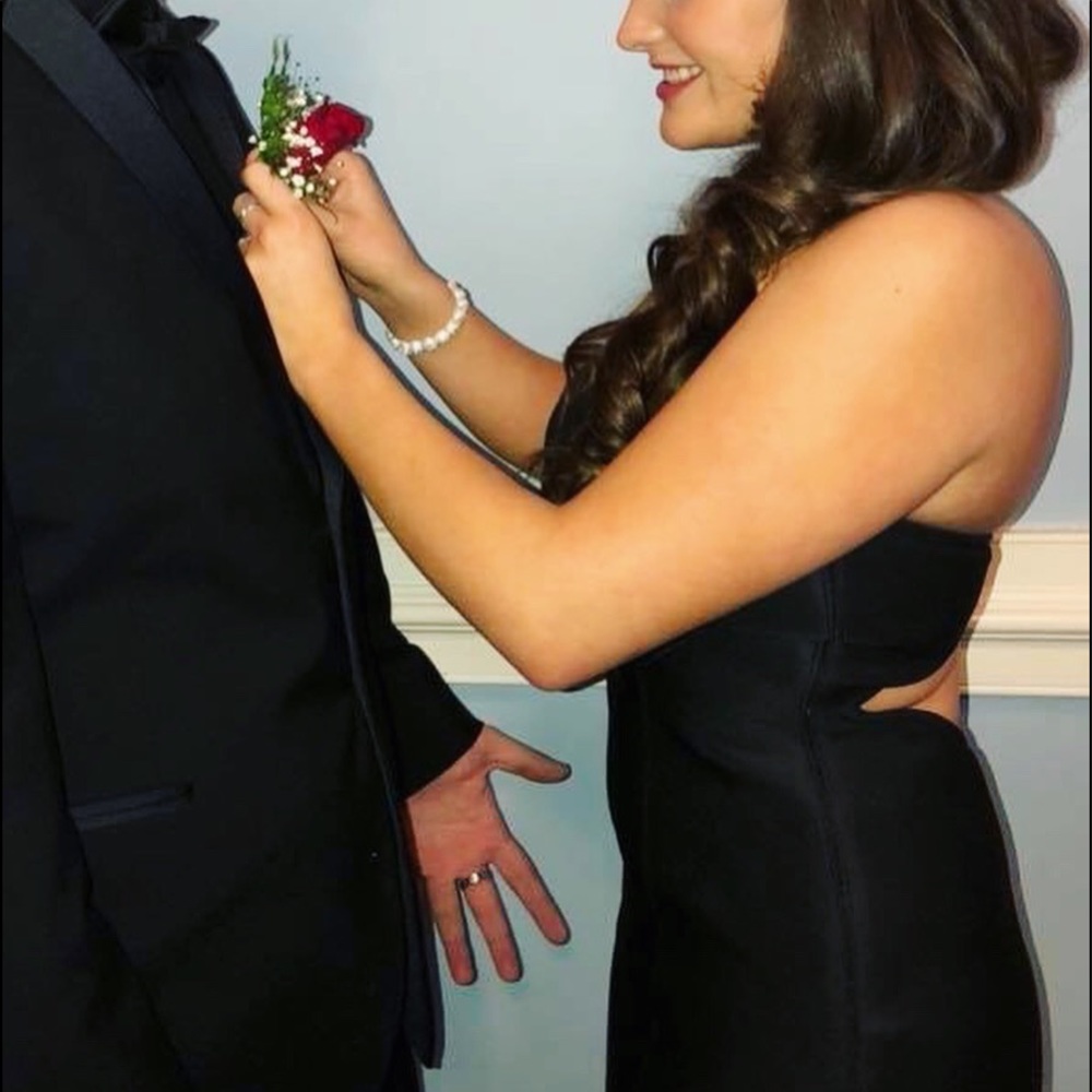 Black La Femme Prom Dress (open to offers!) - Picture 5 of 6